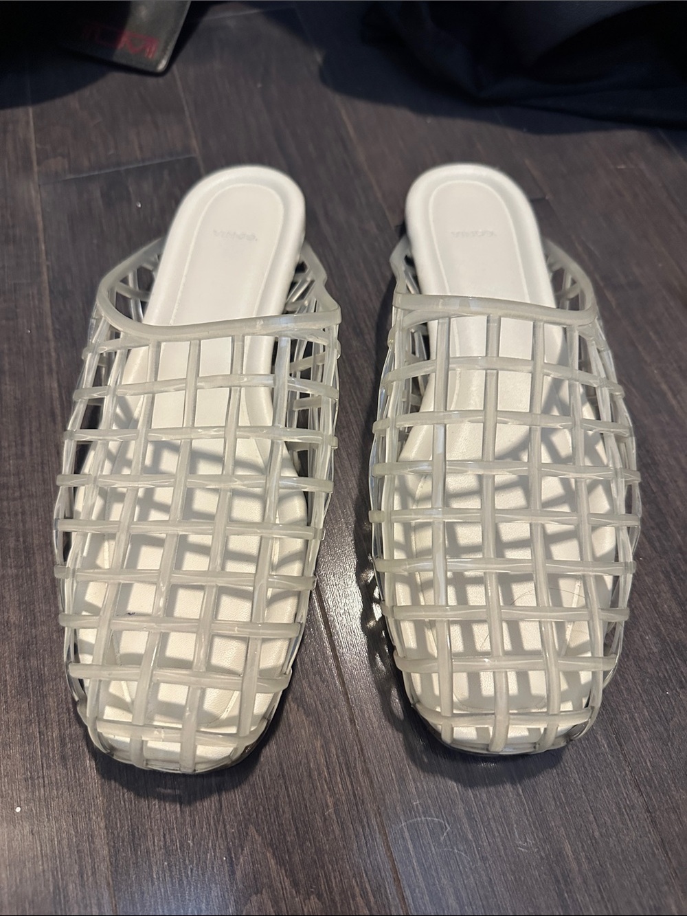 Women’s Vince Barcelona Jelly Sandal in Clear